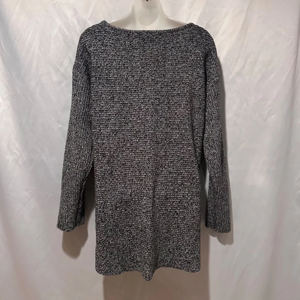 Black and White Boat Neck Sweater Drop Sleeve High Low Hem Size Medium - Picture 4 of 7